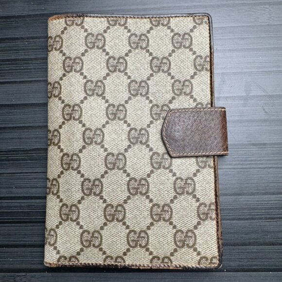 Gucci Vintage GG Canvas Passport Holder - Picture 1 of 5